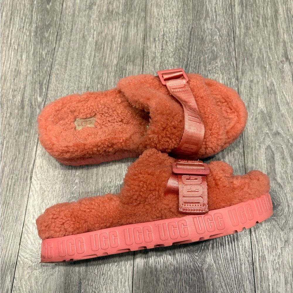 UGG Coral Fluffy Slides